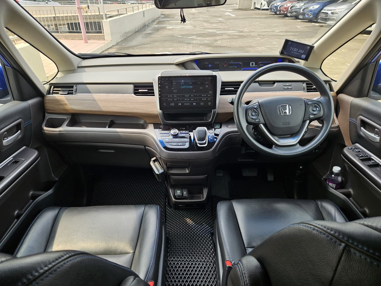 Honda Freed Hybrid 1.5 G photo 6